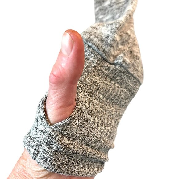 NWT Chicka-d University of Florida Sweater Women's Size Medium - Picture 3 of 4